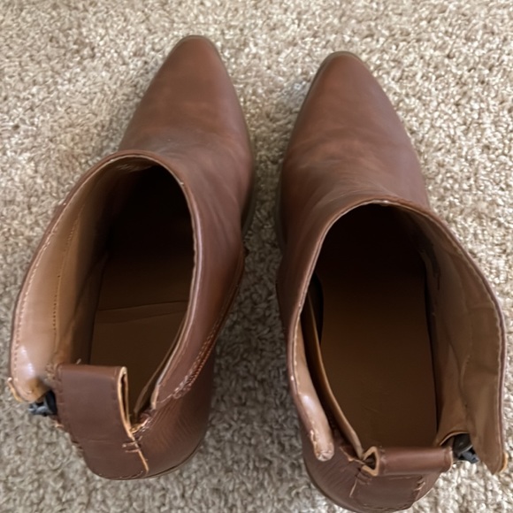 Universal Threads ankle Boots - Picture 5 of 6